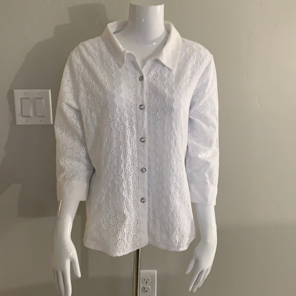 Birch Hill Eyelet bottom Down Blouse. - Picture 2 of 11